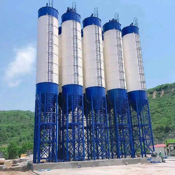 蓝白色水泥罐